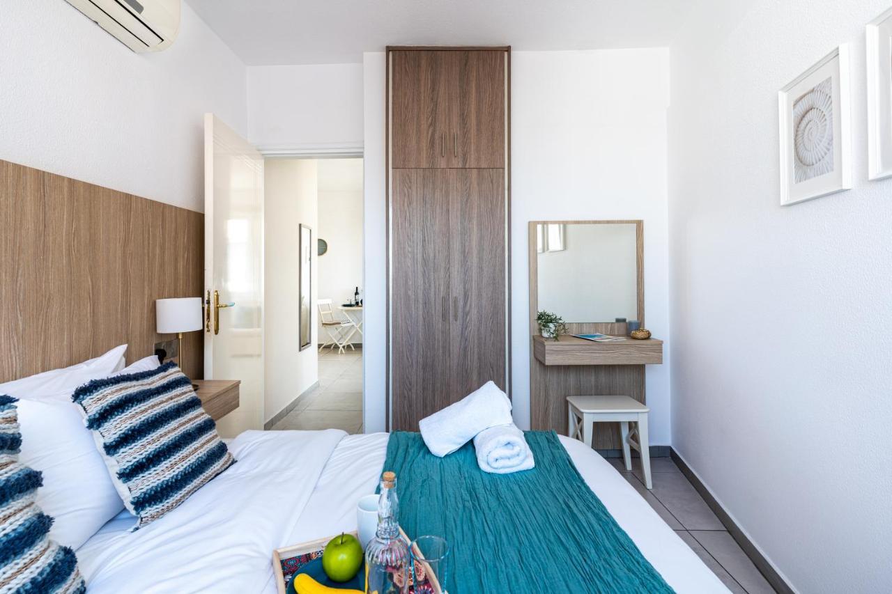 Whispering Palms 1-Br Apt By Finikoudes Beach Lárnaca Exterior foto